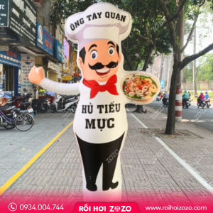 RỐI HƠI VẪY TAY ĐẦU BẾP ÔNG TÂY