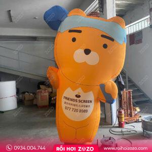 RỐI HƠI VẪY TAY GẤU VÀNG SÂN GOLF